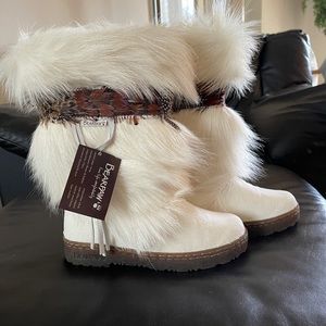 Bear paw boots size 6